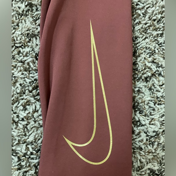 Nike Preloved Terracotta/Rust Leggings - Picture 6 of 6